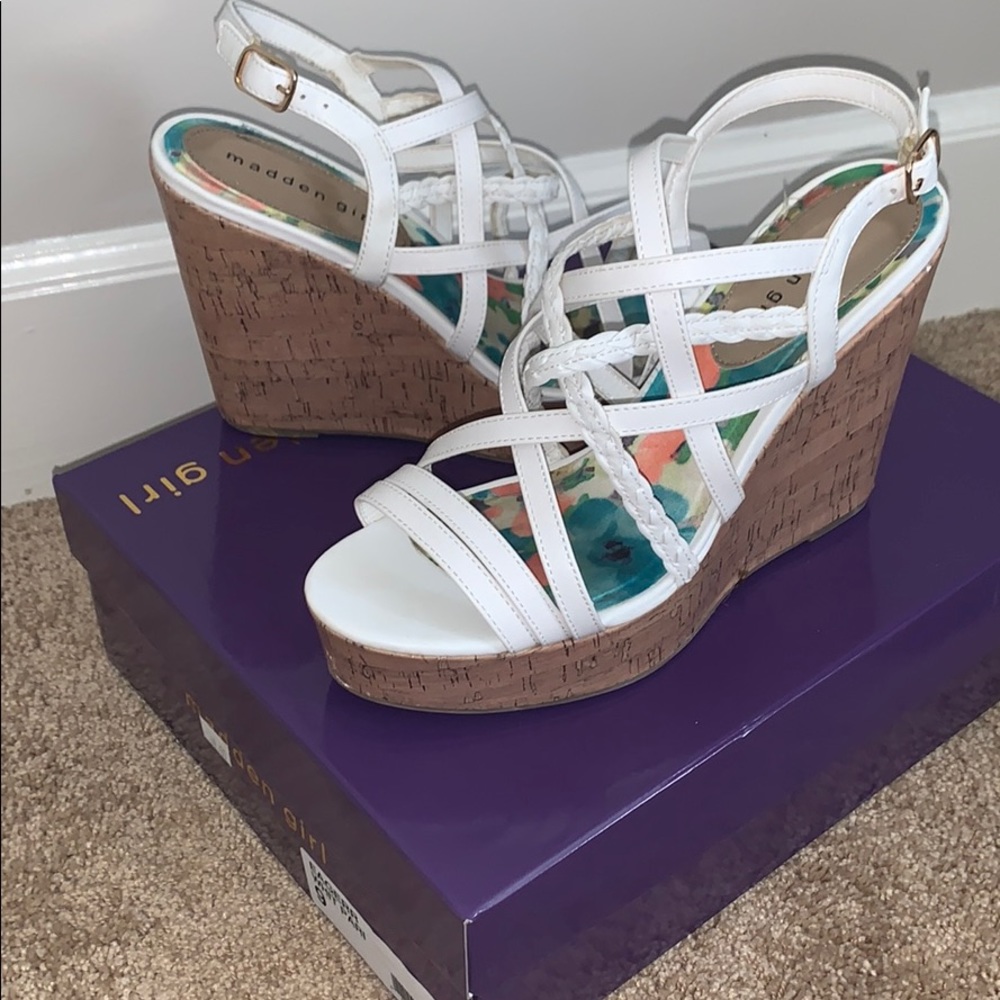 Madden Girl Wedges